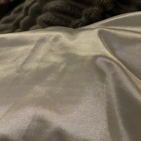 White Satin Sweetheart Ruched Dress - Picture 2 of 3